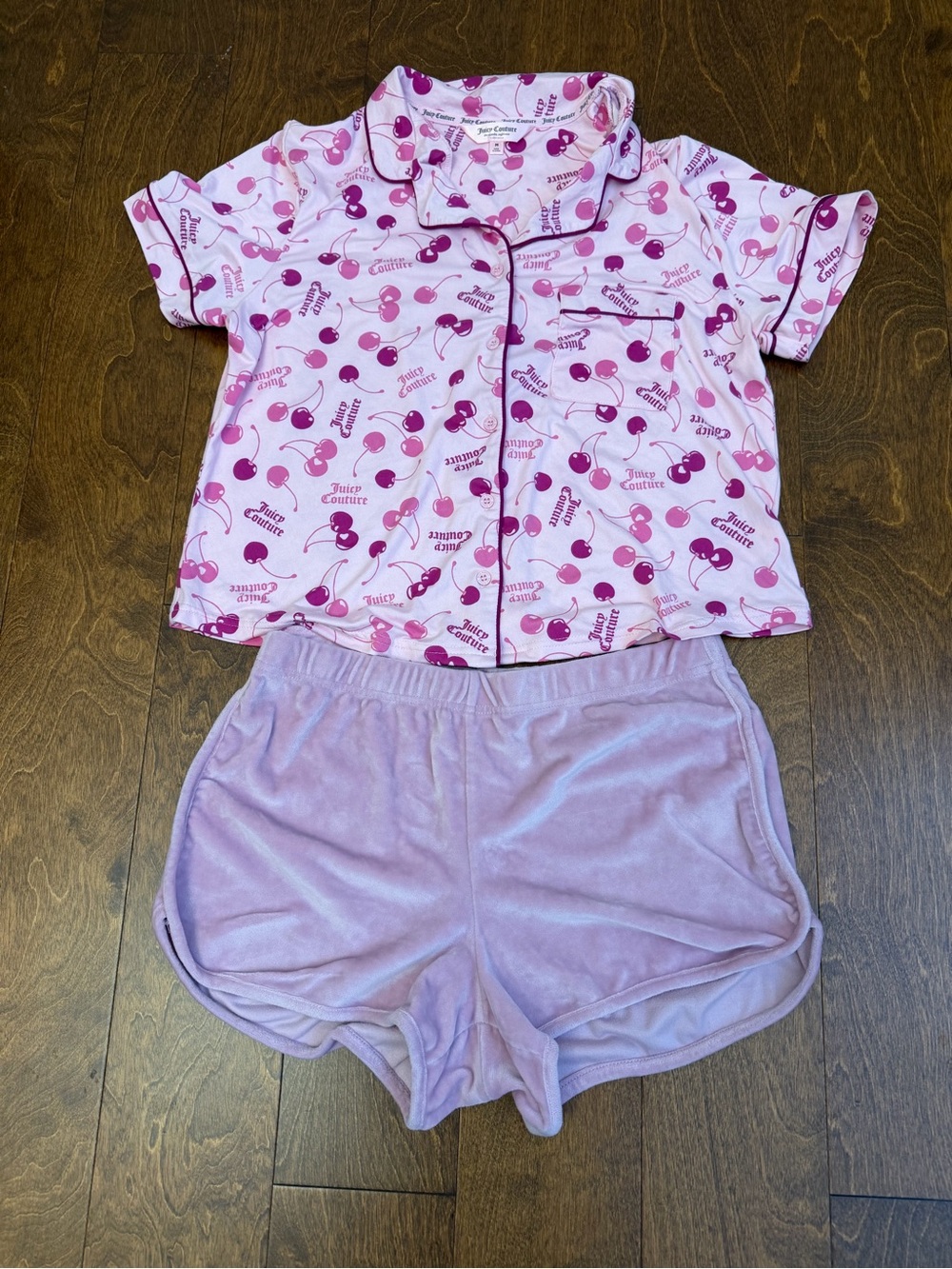 Juicy Couture Pink logo Cherry-Print top Short Pajama Set Sz M - Picture 2 of 15